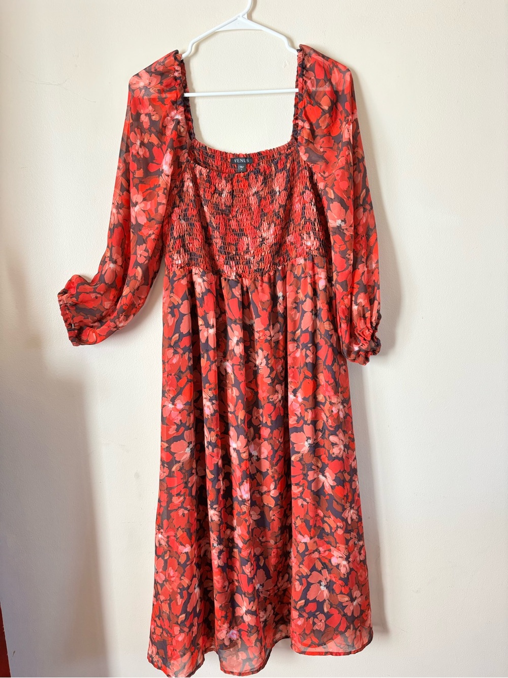 VENUS Red Floral Smocked Midi Dress